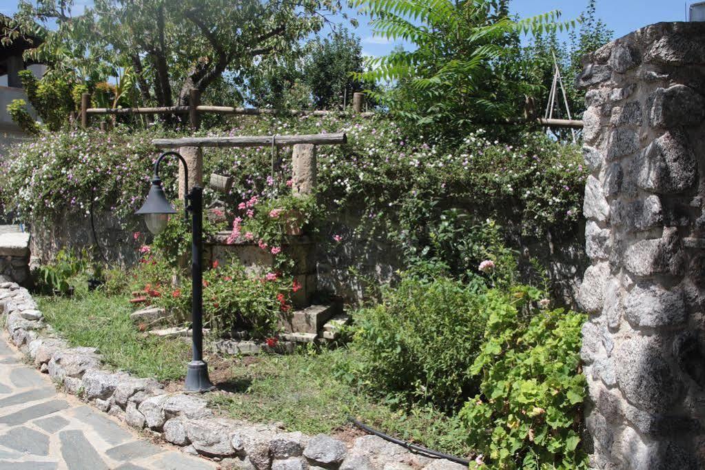 B & B Korello Gasponi Exterior photo